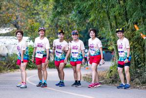 BIB: 104, 994, 3197, 9511
                            <button type="button" onclick="openModal(19117110)" class="btn btn-primary btn-sm float-right btn-popup" data-toggle="modal" data-target=".modal-high-quality">
                        <i class="fas fa-shopping-cart"></i> Add to Cart
                    </button>
                                            <button type="button" onclick="isThisMe(19117110, true)" class="btn btn-success btn-sm float-right btn-popup btn-isme hidden" data-toggle="tooltip" data-placement="bottom" title="นี่คือรูปของคุณใช่ไหม คลิกที่นี่เพื่อเอาเข้าอัลบั้ม">
                        <i class="fas fa-plus"></i> Add to album
                    </button>
                    <button type="button" onclick="isThisMe(19117110, false)" class="btn btn-warning btn-sm float-right btn-popup btn-isnotme hidden">
                        <i class="fas fa-ban"></i> Remove from album
                    </button>